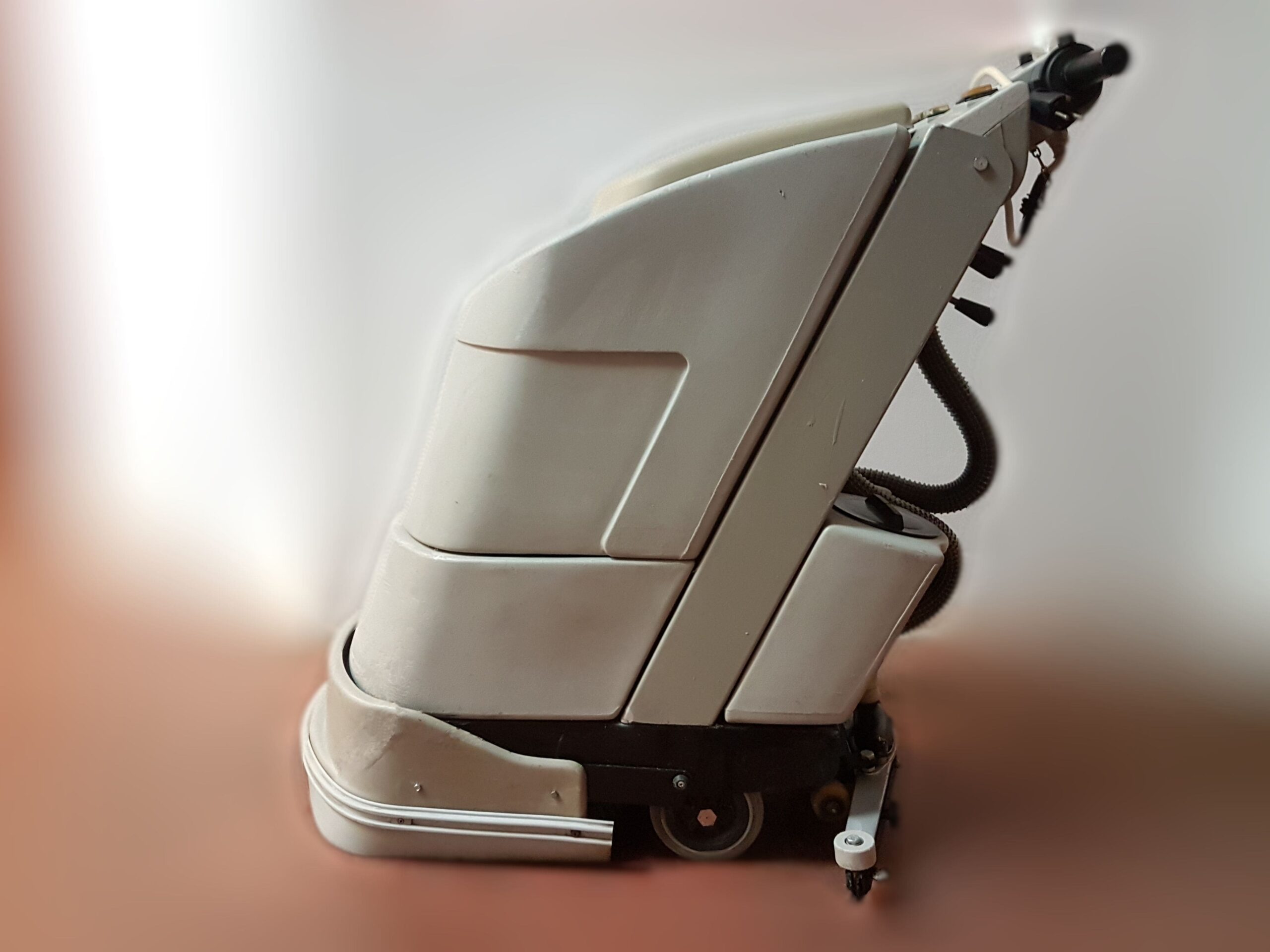 Fregadora COMAC OMNIA 32BT